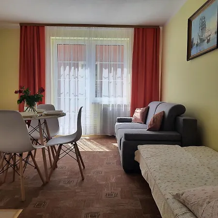 Magdalena Rum i privatbostad Rewal
